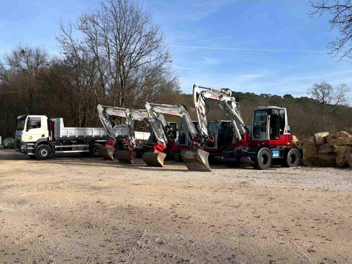 Engins de terrassement, Montayral