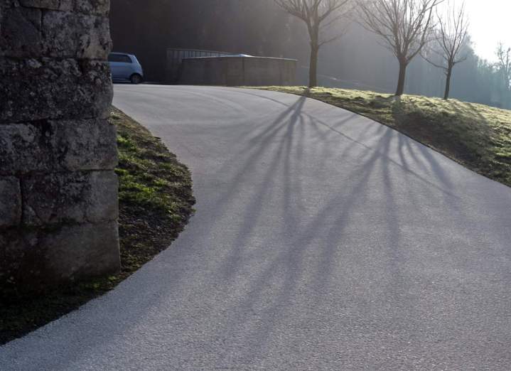 Chemin d'accès enrobé, Montayral