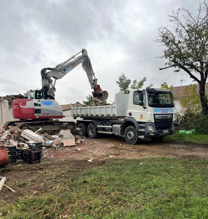 Travaux de démolition, Montayral