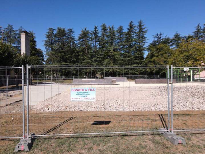 Chantier d'aménagement de skatepark, Montayral