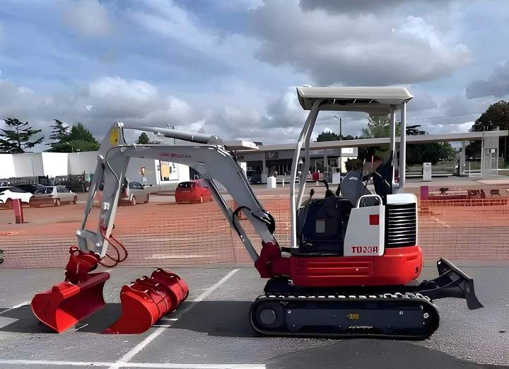Location de pelle mécanique avec chauffeur, Montayral 